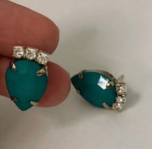 Load image into Gallery viewer, Gotita Earrings
